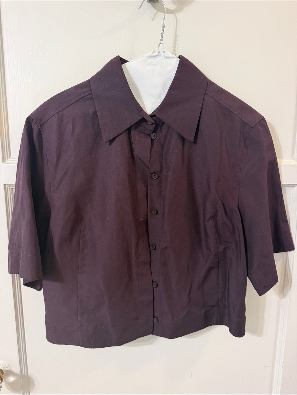 COS Men's Short-Sleeve Button-Down Shirt in Deep Plum